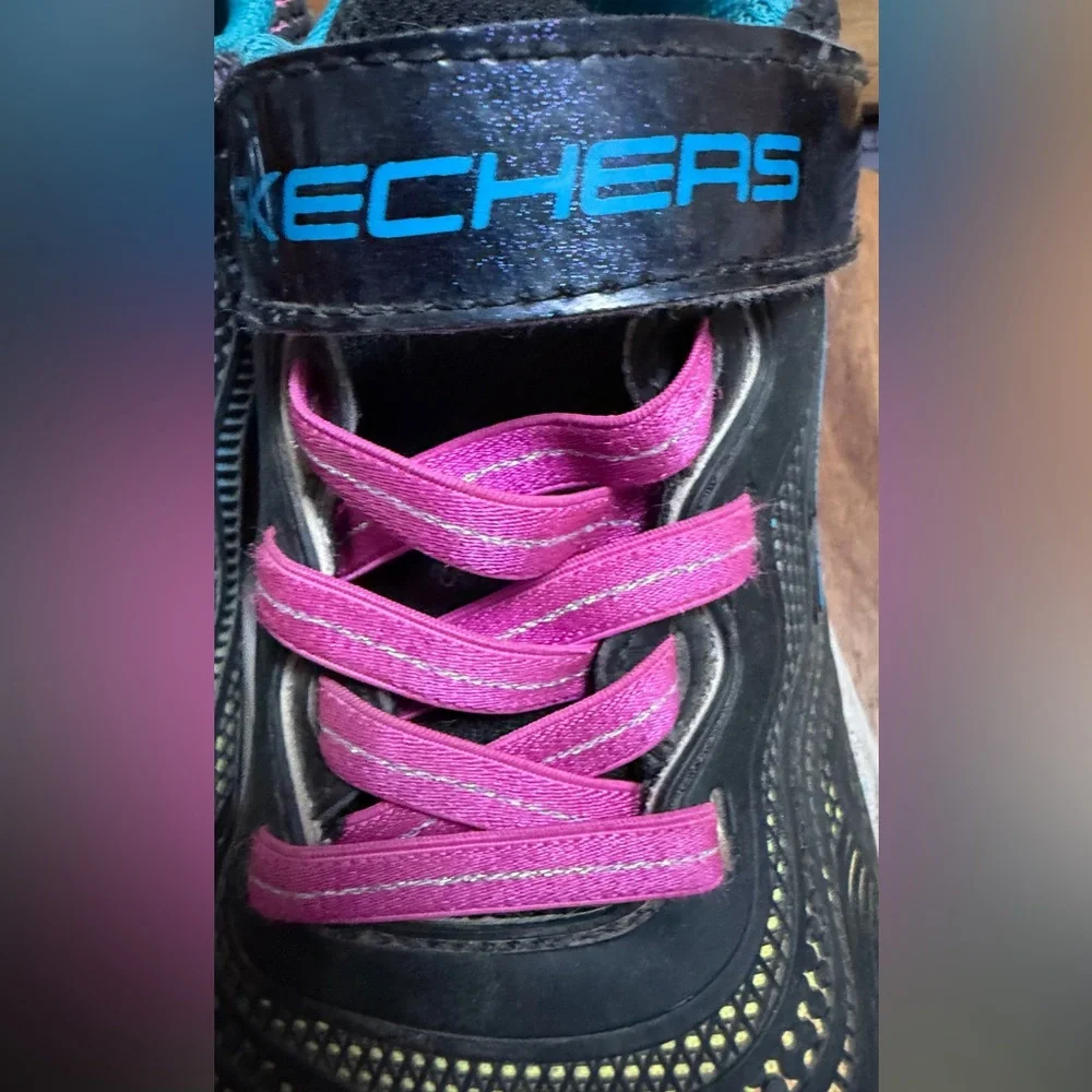 Skecher’s | Girls Jumpster Black/Multi-color Sneakers w/Velcro Closure, Size 3.5